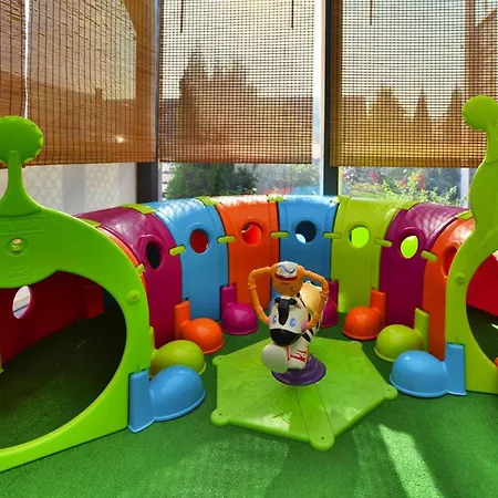 With Terrace, Sauna בית נופש סיאנוז'טי