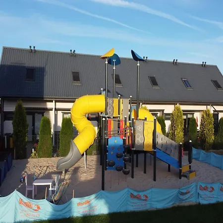 With Terrace, Sauna סיאנוז'טי