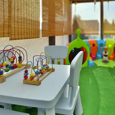 With Terrace, Sauna בית נופש *