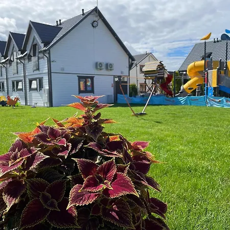 בית נופש With Terrace, Sauna סיאנוז'טי