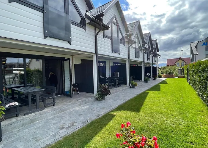 Prázdninový dům With Terrace, Sauna